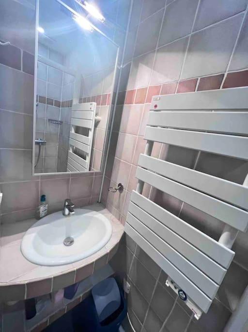 Super Appartement T2 Proche De Tour Eiffel Paris Eksteriør billede