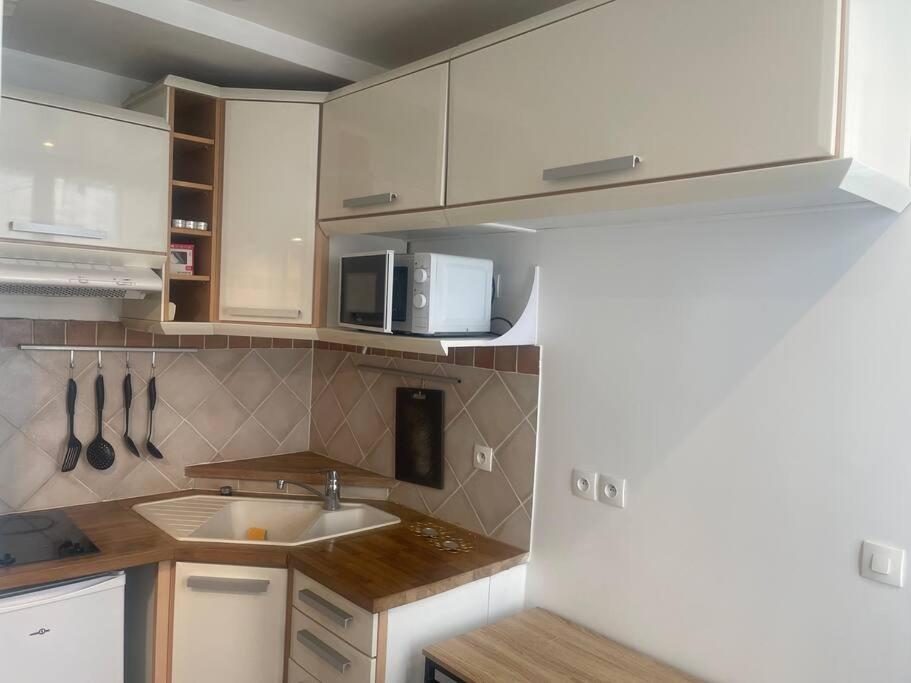 Super Appartement T2 Proche De Tour Eiffel Paris Eksteriør billede